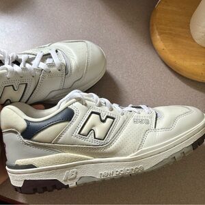 Woman’s New balance 550
